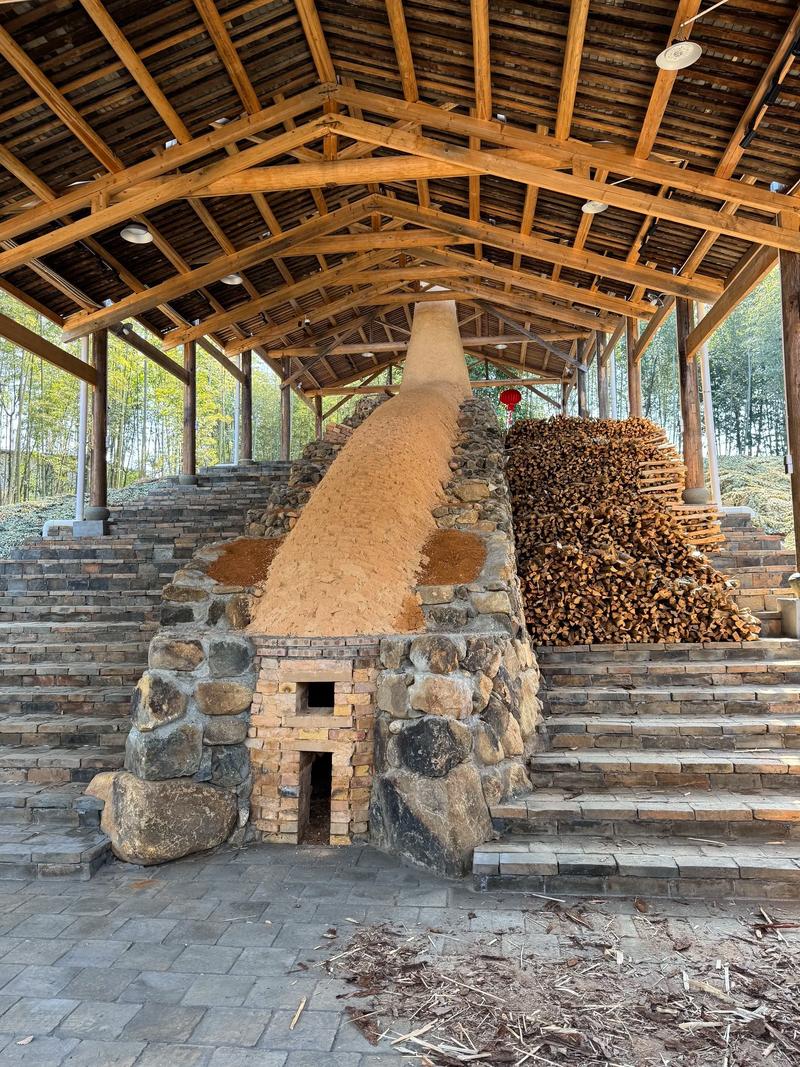 How Fire Shapes the Glaze: The Difference Between Wood, Gas, and Electric Fired Jianzhan